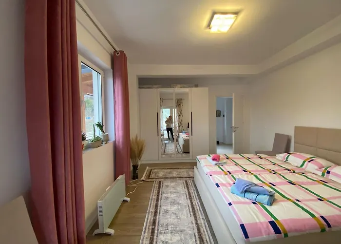 Bright & Cozy With Balcony * Zhaban