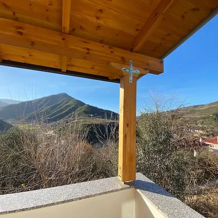 Accommodatie bij particulieren Bright & Cozy With Balcony